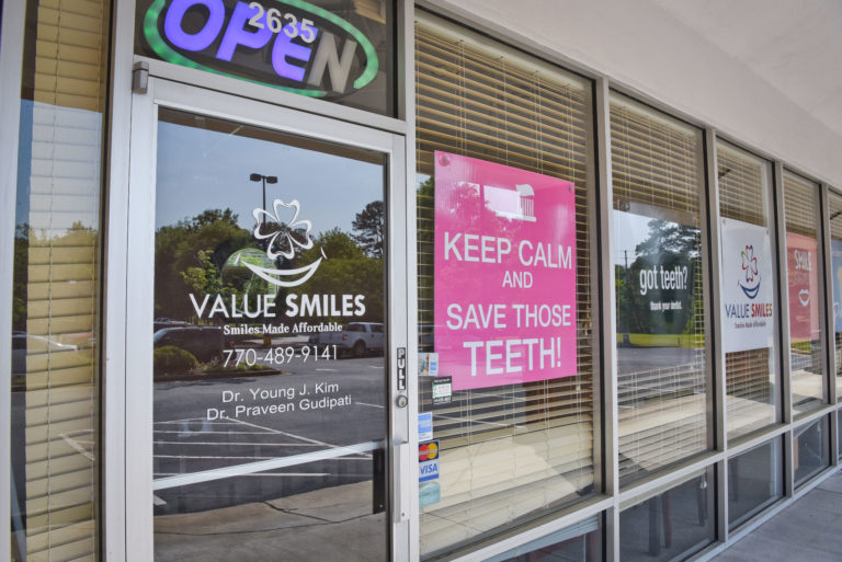 Entrance to Value Smiles Dentist, Lithia Springs, Georgia